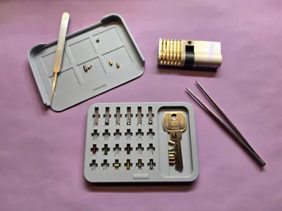 Compact Locksmith Pinning Tray with Cover