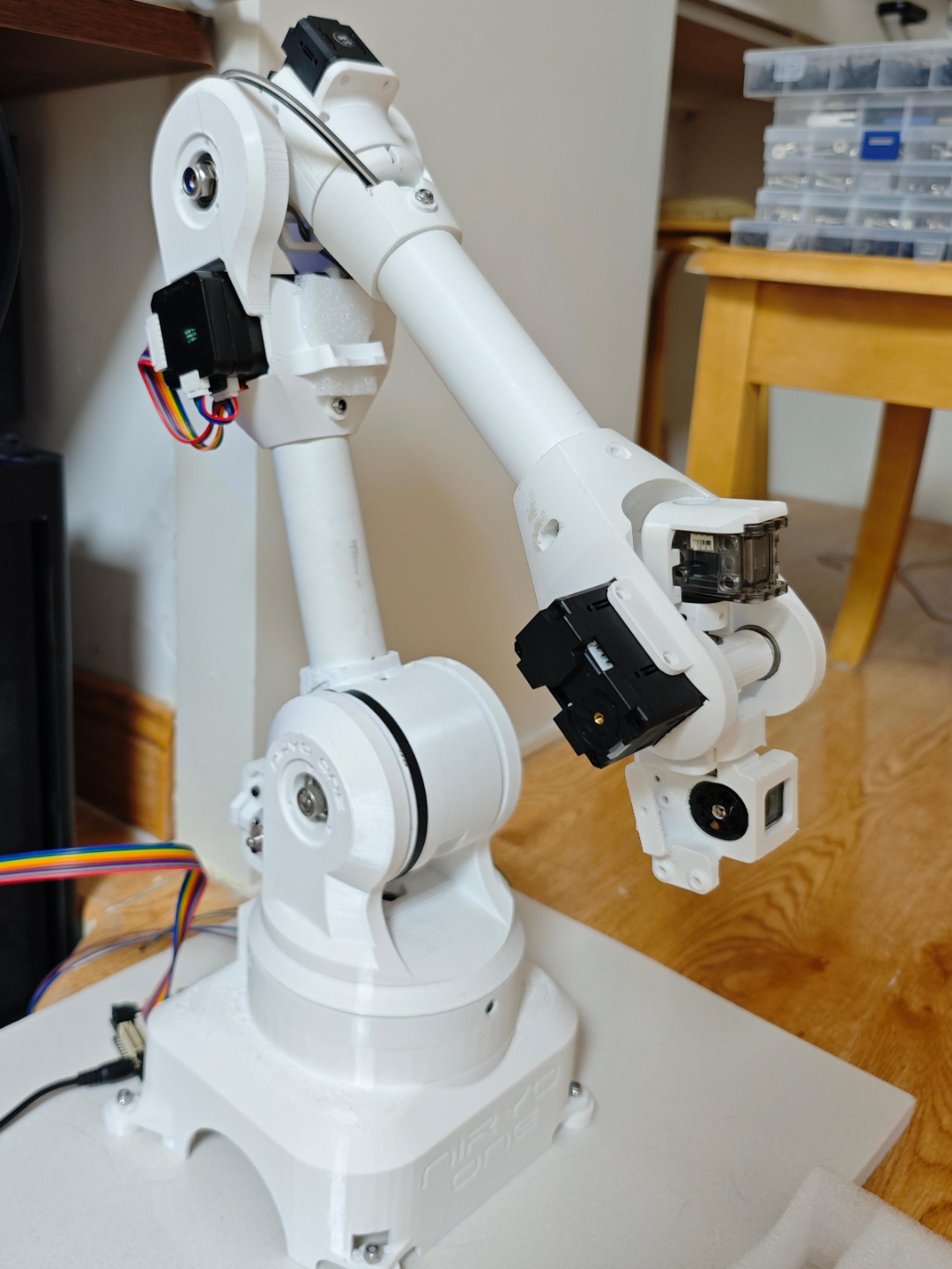 Miniatura 1 do modelo 3D Niryo One 机械臂 6轴桌面机械臂 机械臂入门