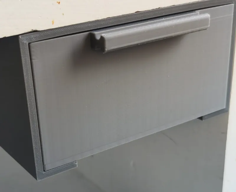 Drawer with drawer slide