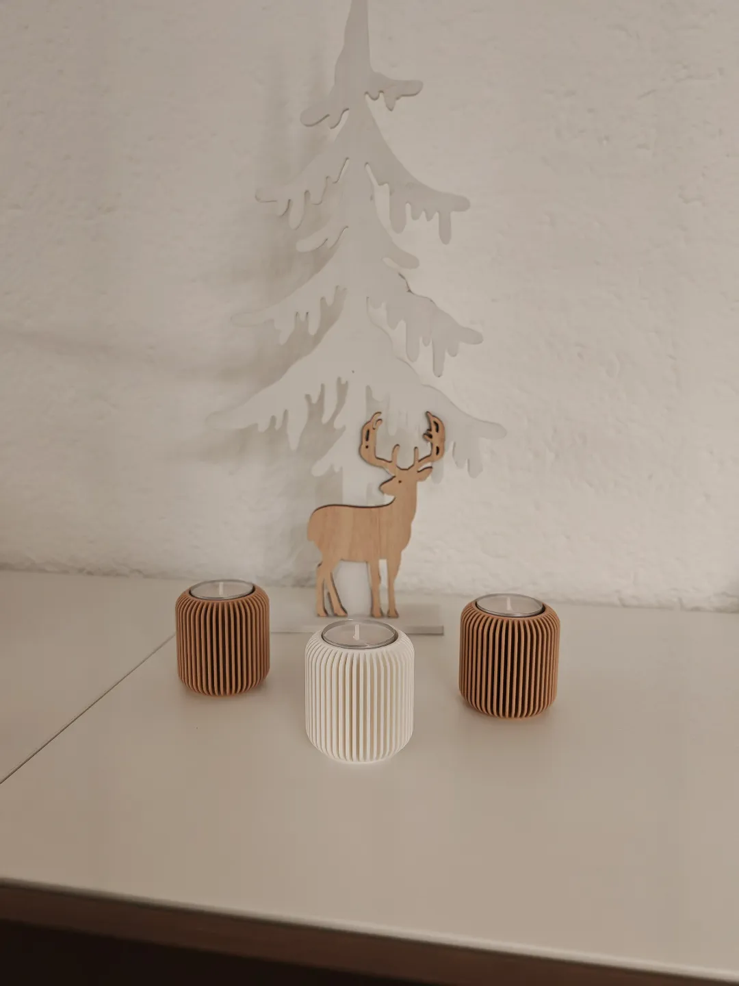 Ribbed Modern Tealight Holder - different heights view 3