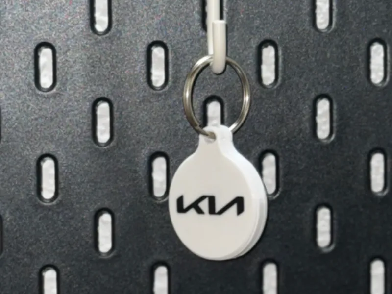 AirTag Keychain - Kia