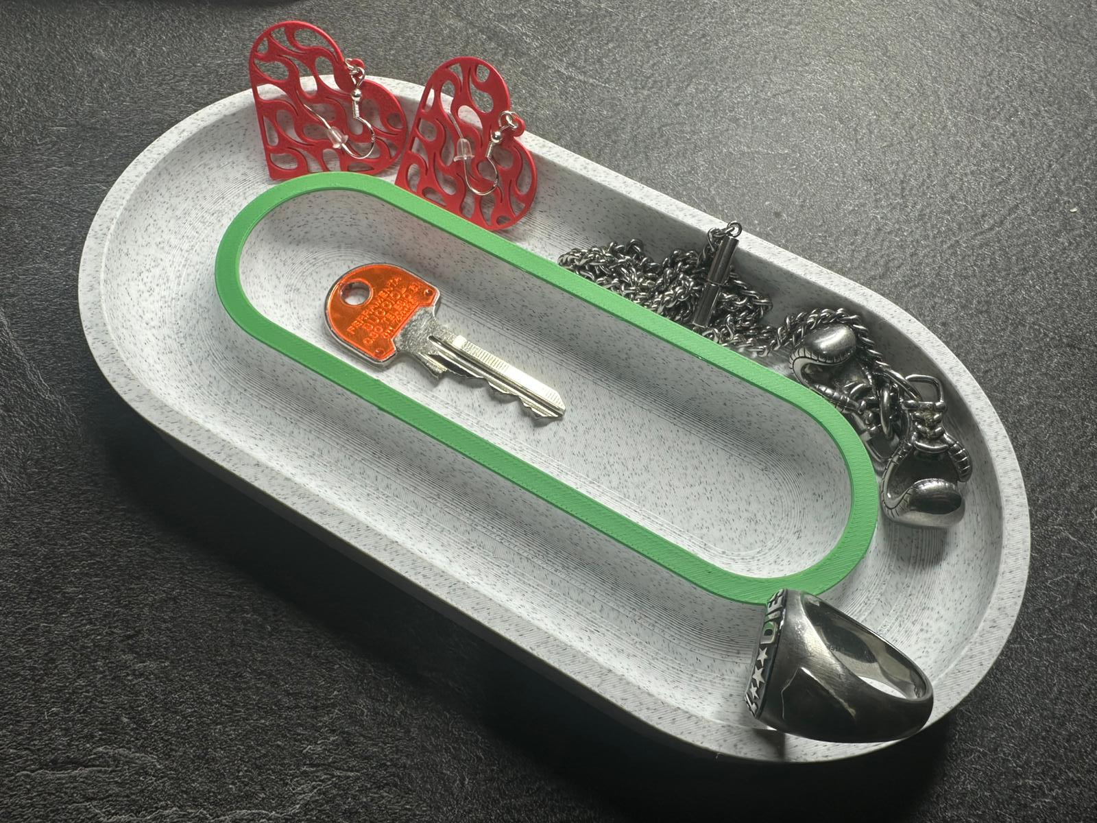 Minimal Catch-All Tray – Functional Organizer