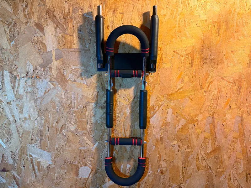 Twister Arm Trainer Wall Bracket