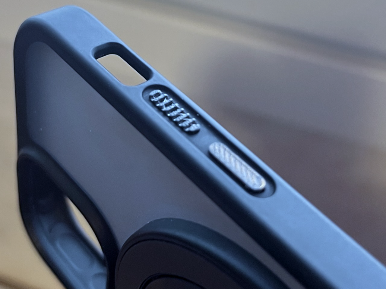 Torres Guardian-Mag iphone case short buttons 3D model