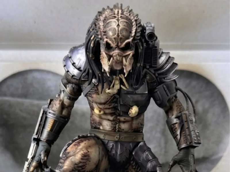 Predator-Sci-Fi Icon- High Detail Figure / Statue