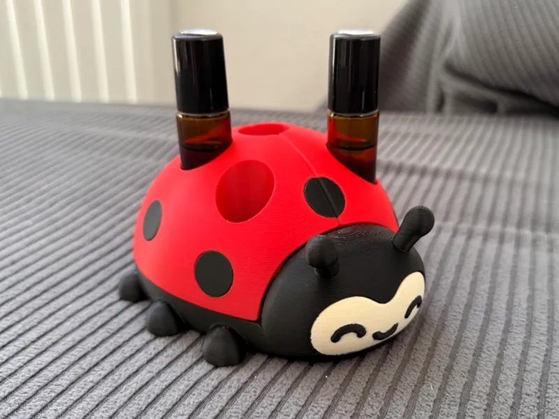 Doterra Roll-On Halter in Marienkäfer-form