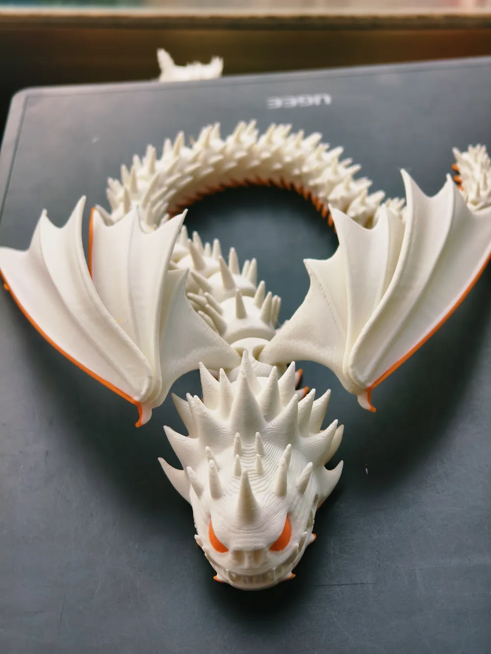 Mini adorno decorativo de regalo imprimible chino de dragón de diseño especial