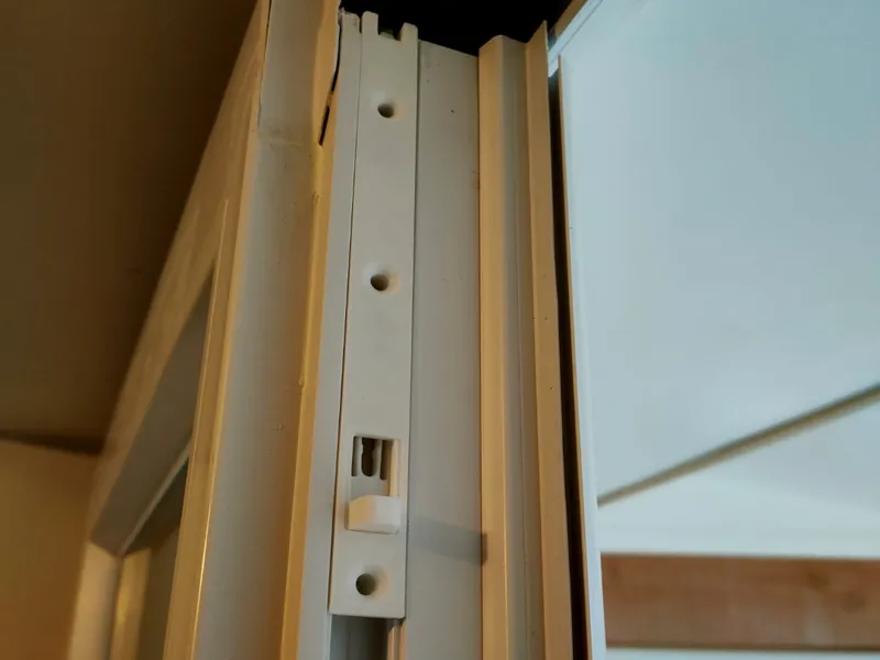 Crémone / loquet porte fenêtre