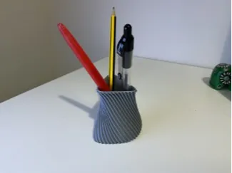Aesthetic pen holder