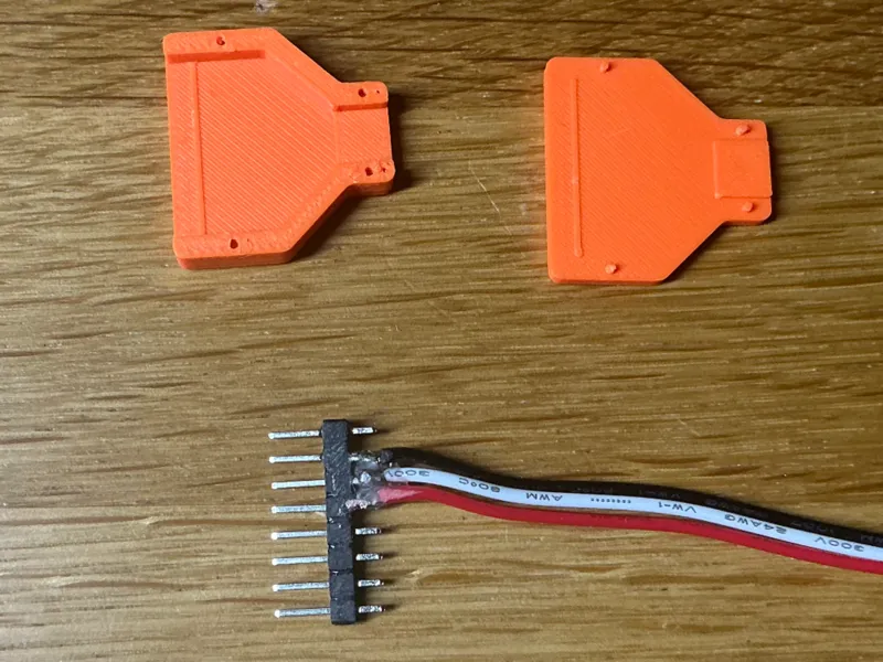PICKit5 Connector Housing
