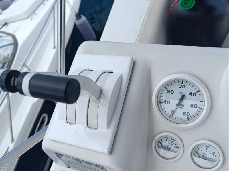 Mainship Sedan 31 Bridge