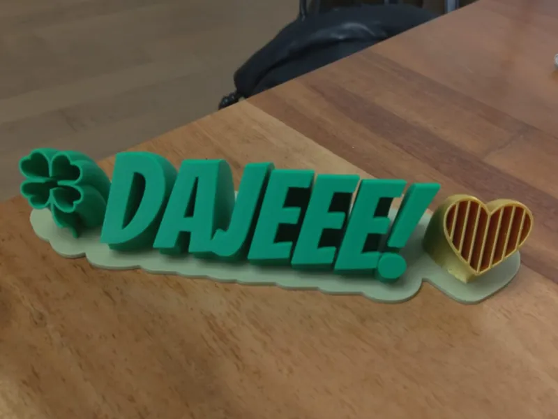 Scritta "Dajeee" portafortuna