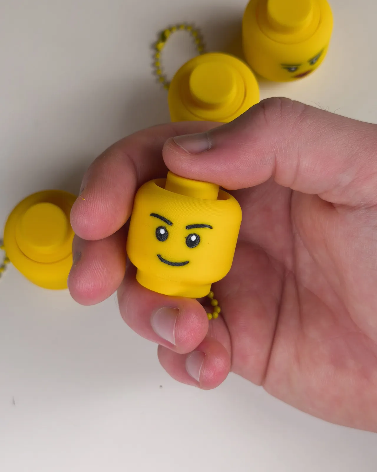 Head Fidget Clicker Keychain view 4