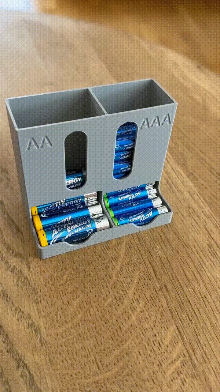 Batteriespender AA und AAA view 2