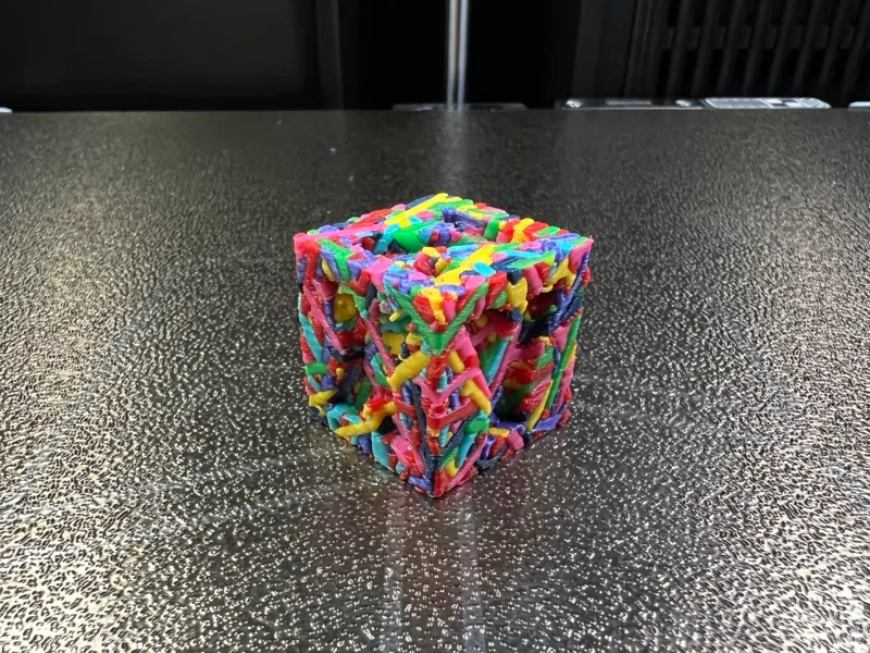 7 color Test Cube