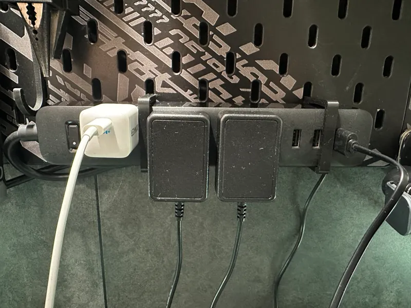 IKEA Skadis -  Xiaomi Powerstrip Holder（洞洞板小米插座固定）