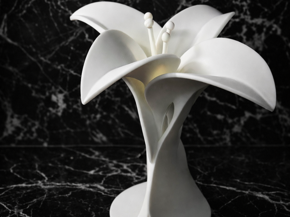 Lilien-Skulptur – stylische Deko