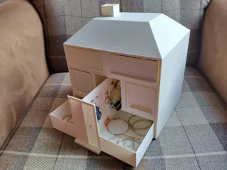House Jewellery Box