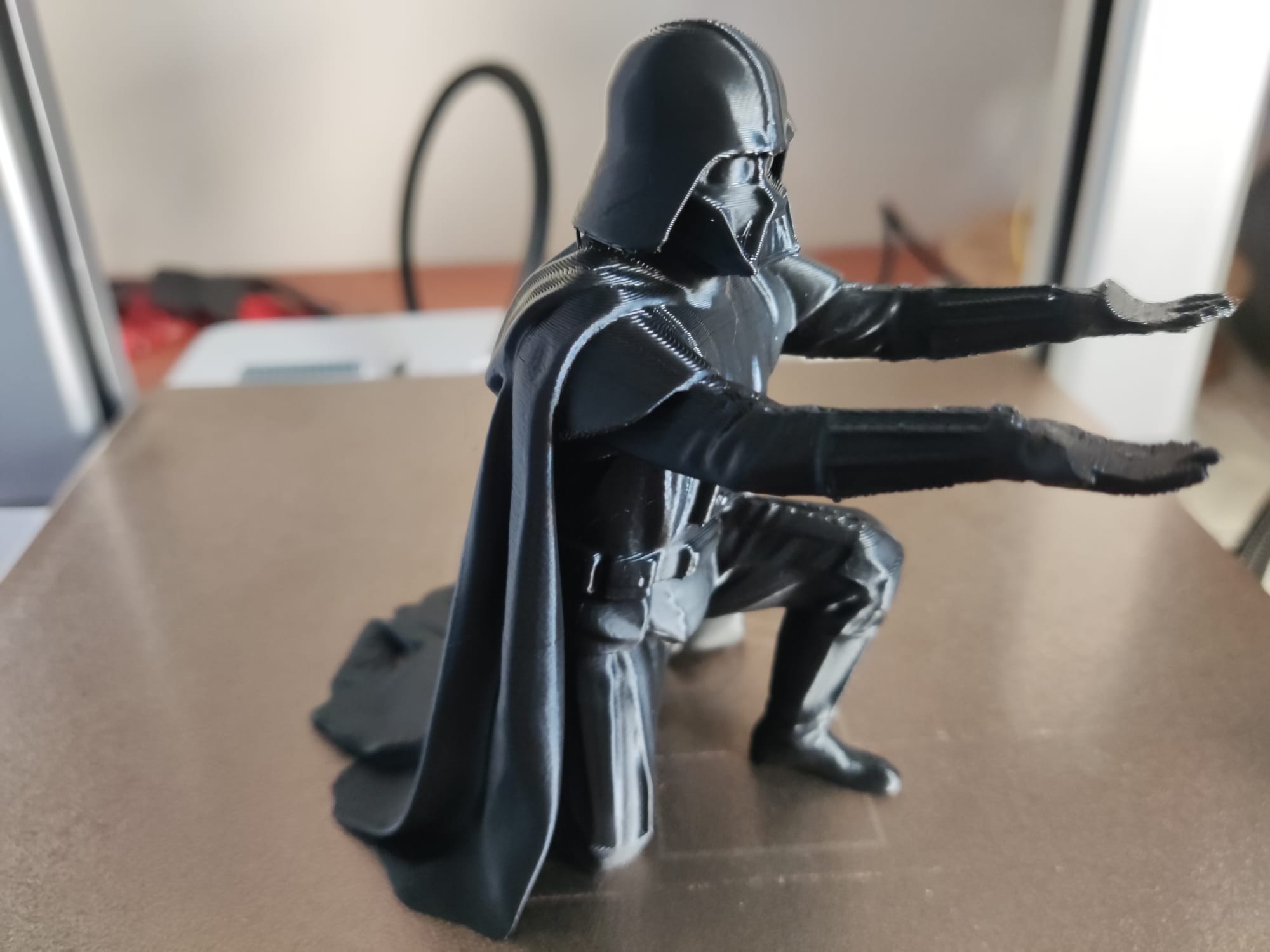 Miniatura 2 do modelo 3D Darth Vader Pen Holder - Custom Desk Decoration!
