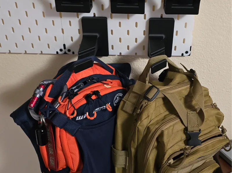 Skadis Backpack hanger