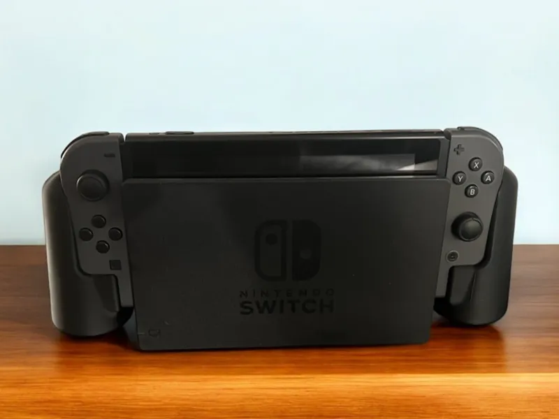 Dockable Nintendo Switch Grip