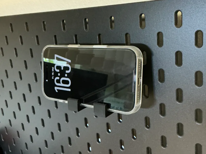 Apple iPhone, iPad Mount for Skadis 