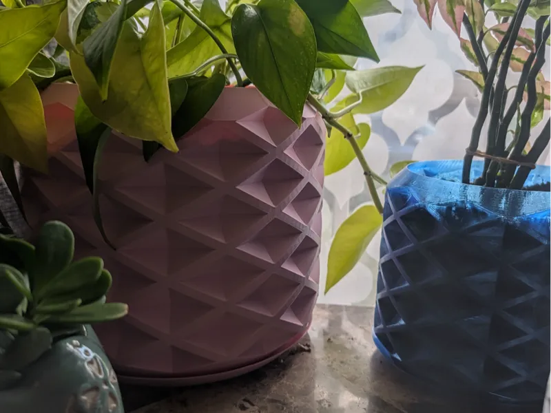 Minimal material Large Planter w/ tray