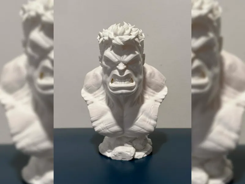 Raging Hulk Bust