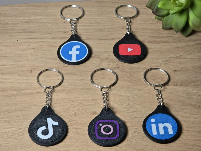 Social NFC Keychain