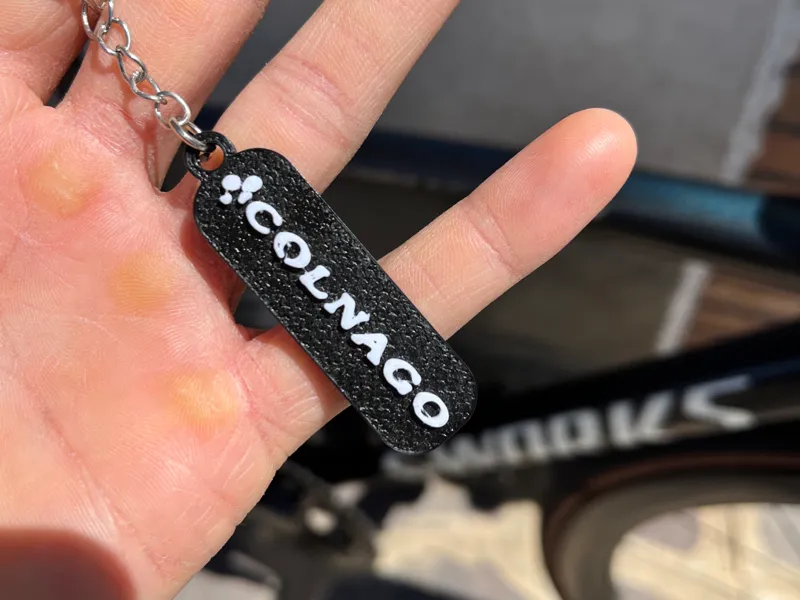 COLNAGO CYCLYNG KEYCHAIN (AMS OPTIONAL)