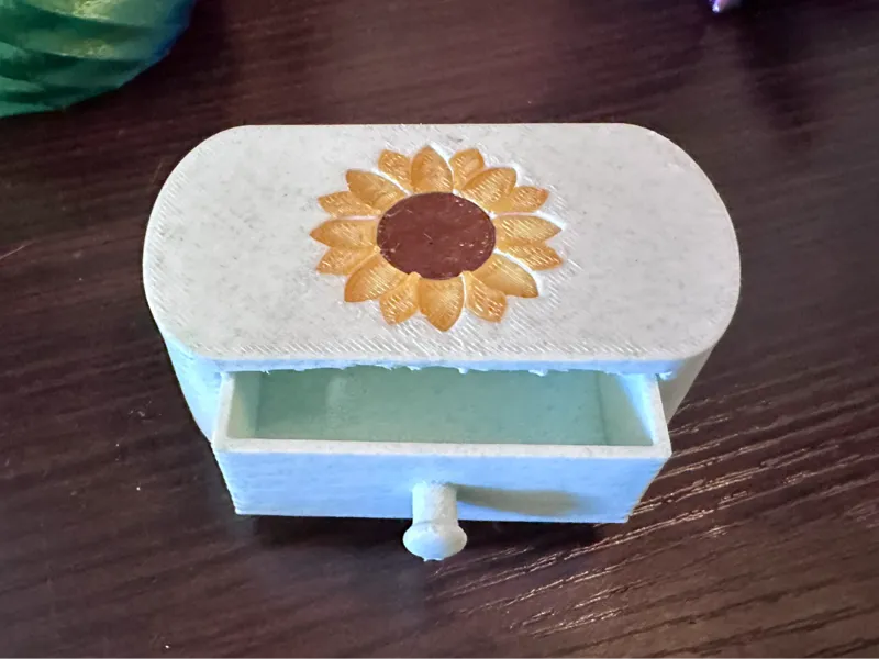 Jewelry box with sunflower inset