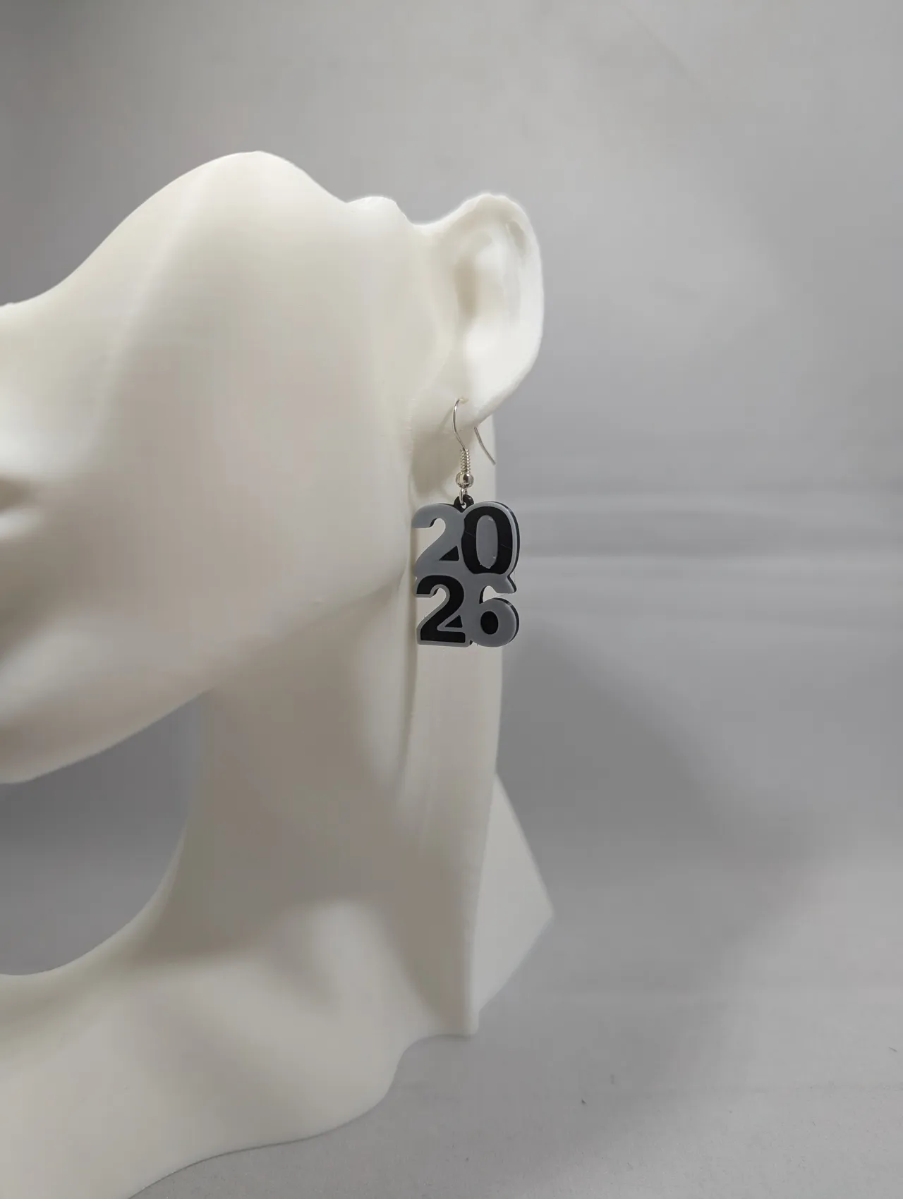 2026 earrings - free commercial rights view 3
