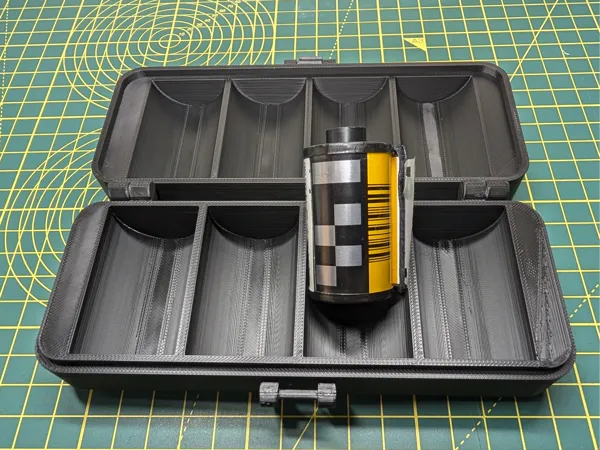Boîtier de rangement pour pellicules 35 mm