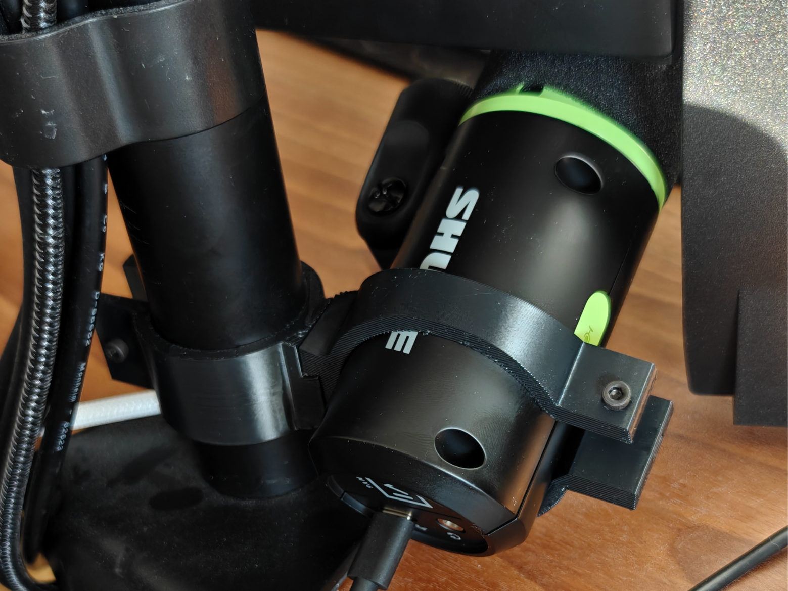 Shure MV6 Pole Mount