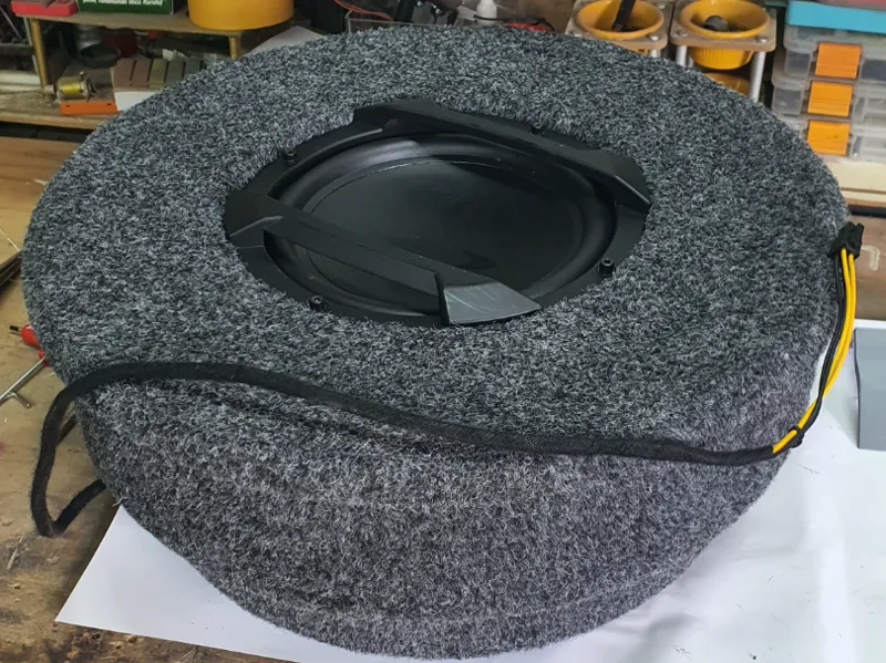 Alpine swe-815 subwoofeer spare tire rim box