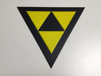 Blacktron I - Triangular Relief Shield
