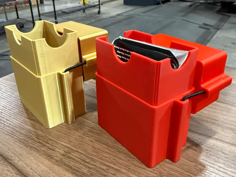 Toploader Holder (Secured Lid)