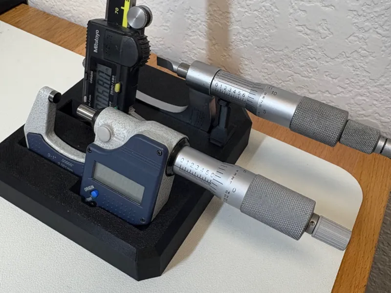 Micrometer and caliper stand with blade mic slot