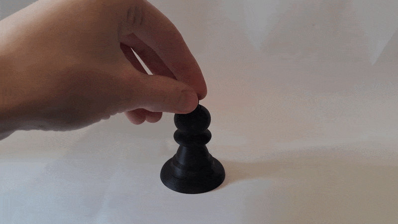 Chess pawn transformable to queen (Print in Place)
