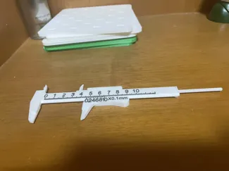 双色手动换色 游标卡尺