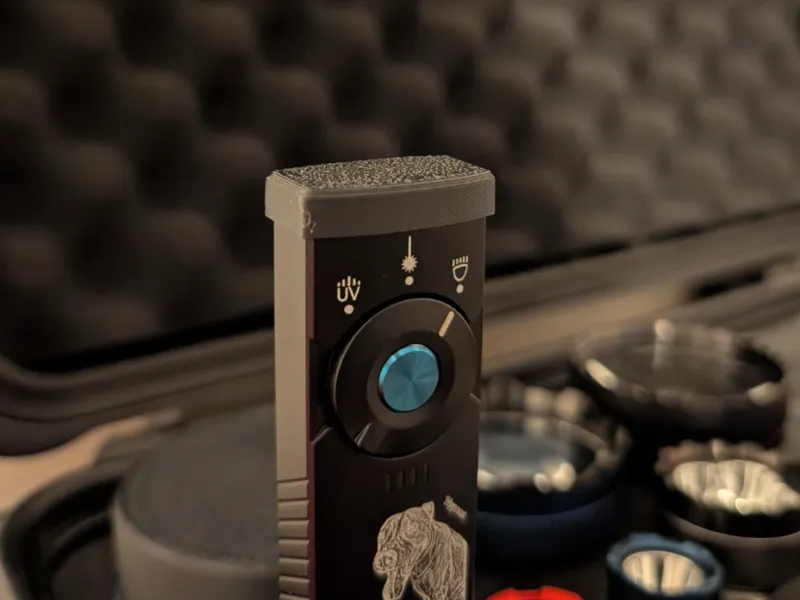Olight Arkfeld Pro lens cover