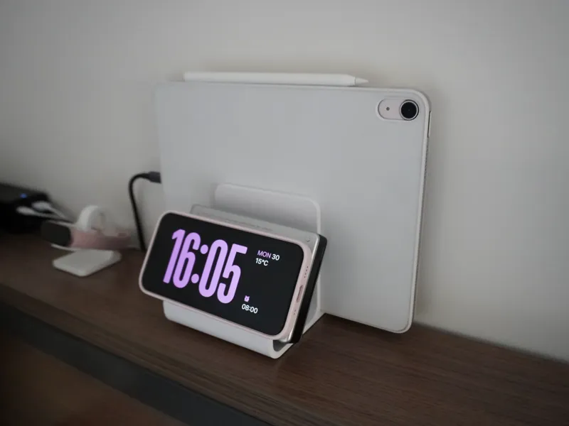iPad + Magsafe charging stand