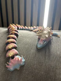 Dragon articulé à petites ailes — photo 9