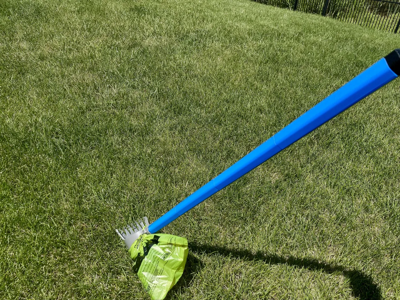 Dog Pooper Scooper (Fully 3D Printable!) view 2