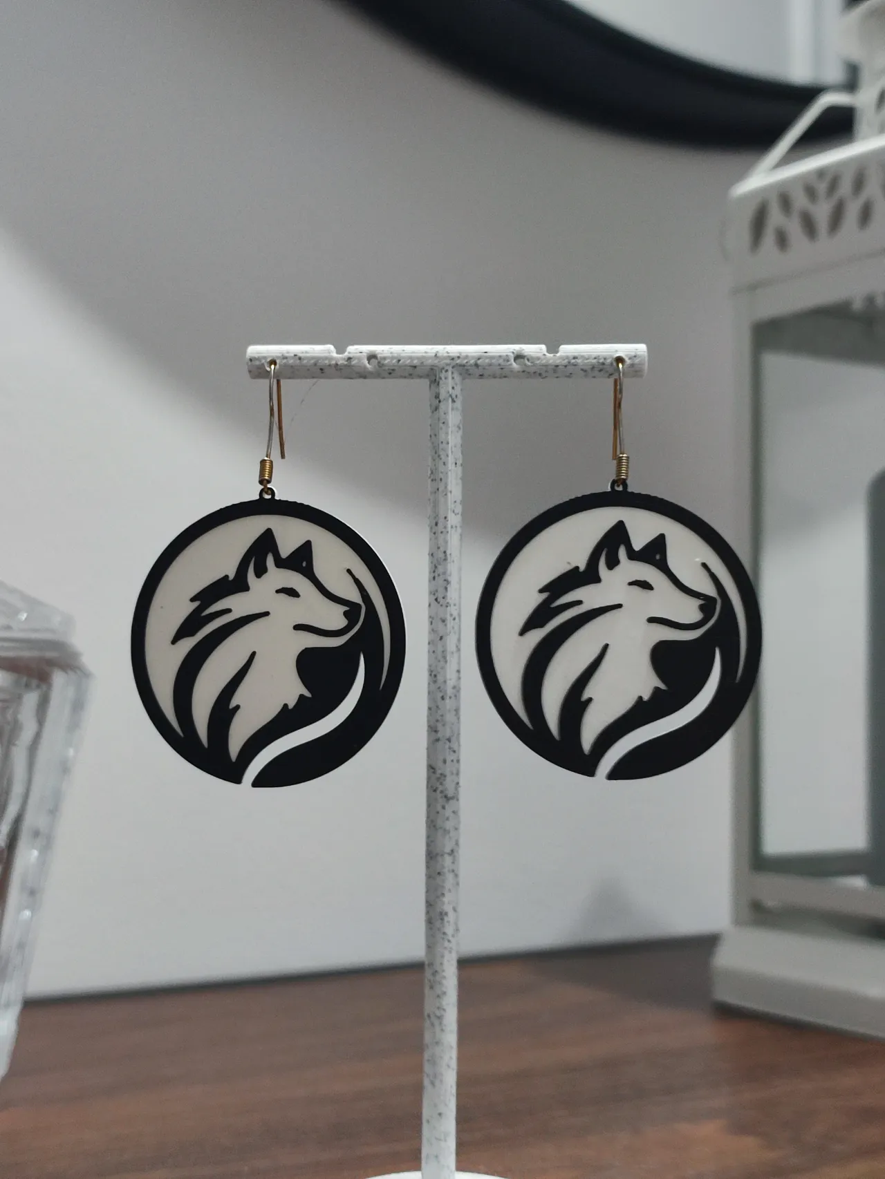 Aretes Lobo Espiritual view 2