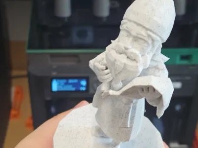 Tamas Statue