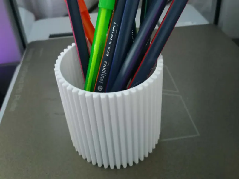 Modern designed Ribbed Pencil Holder, Pencil Cup