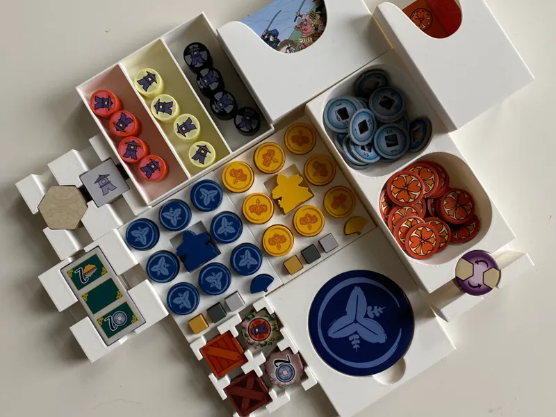 The White Castle Duel board game insert