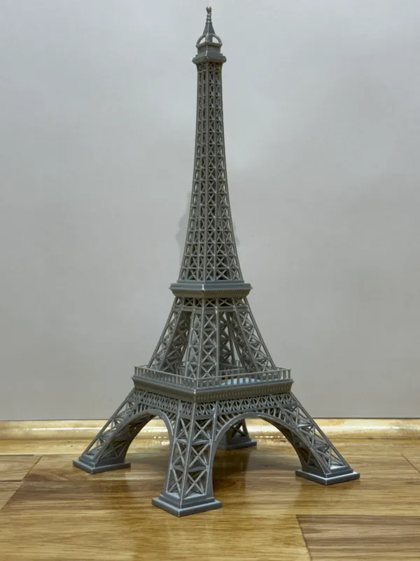 Tour Eiffel en 4 parties