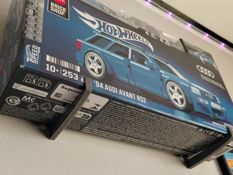 wall mount for hotwheels box